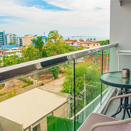 Ht9 Hotel Haat Jomtien Eksteriør bilde