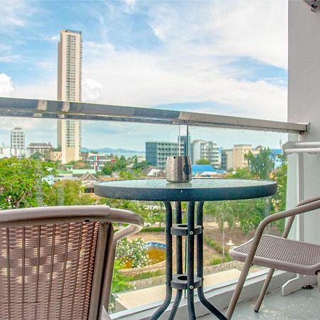 Ht9 Hotel Haat Jomtien Eksteriør bilde