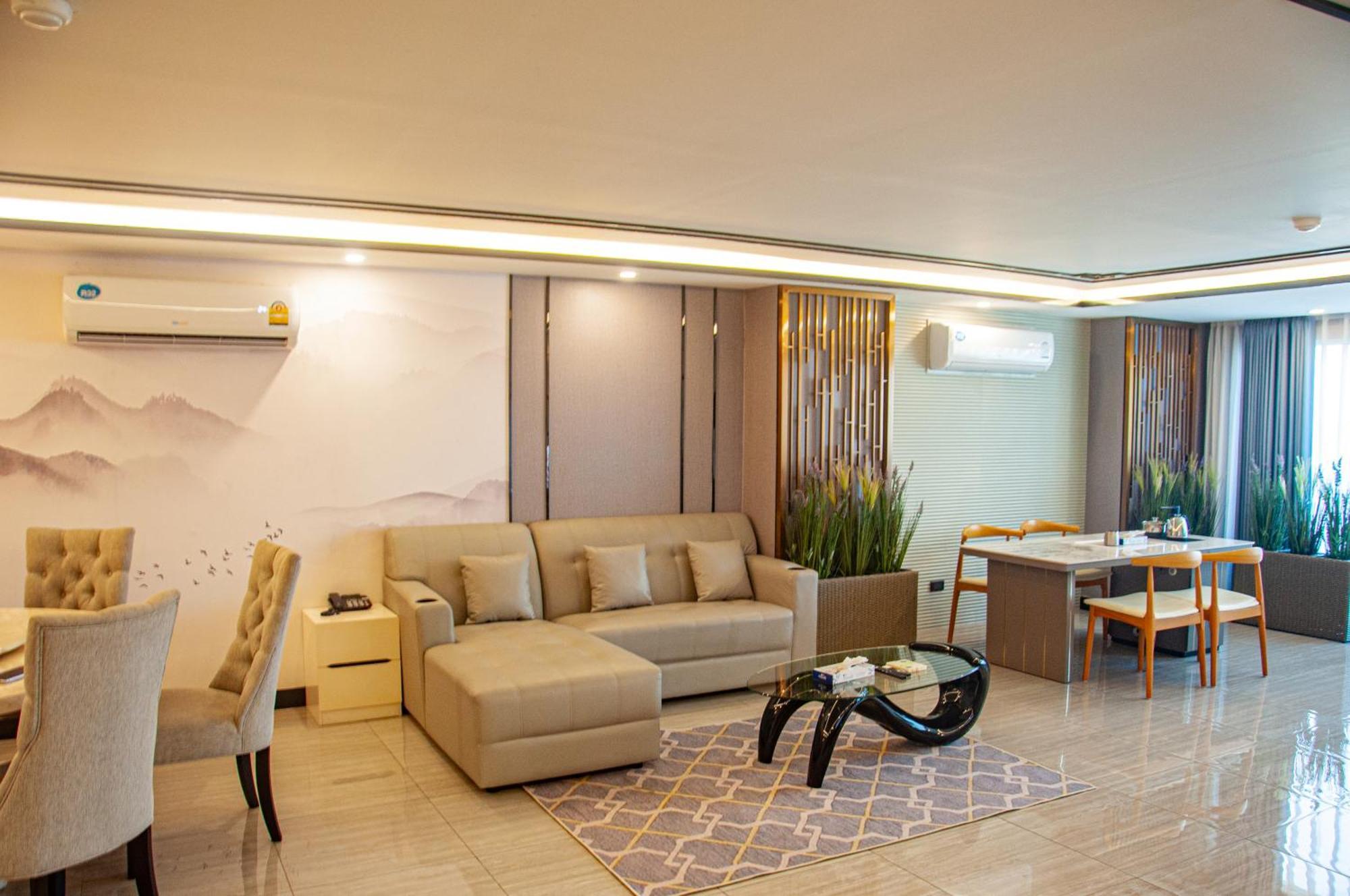 Ht9 Hotel Haat Jomtien Eksteriør bilde