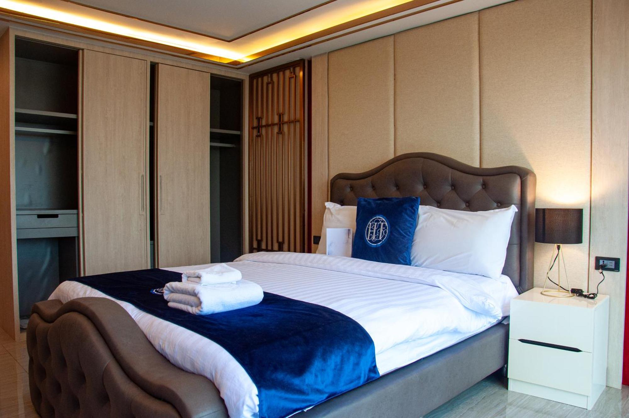 Ht9 Hotel Haat Jomtien Eksteriør bilde