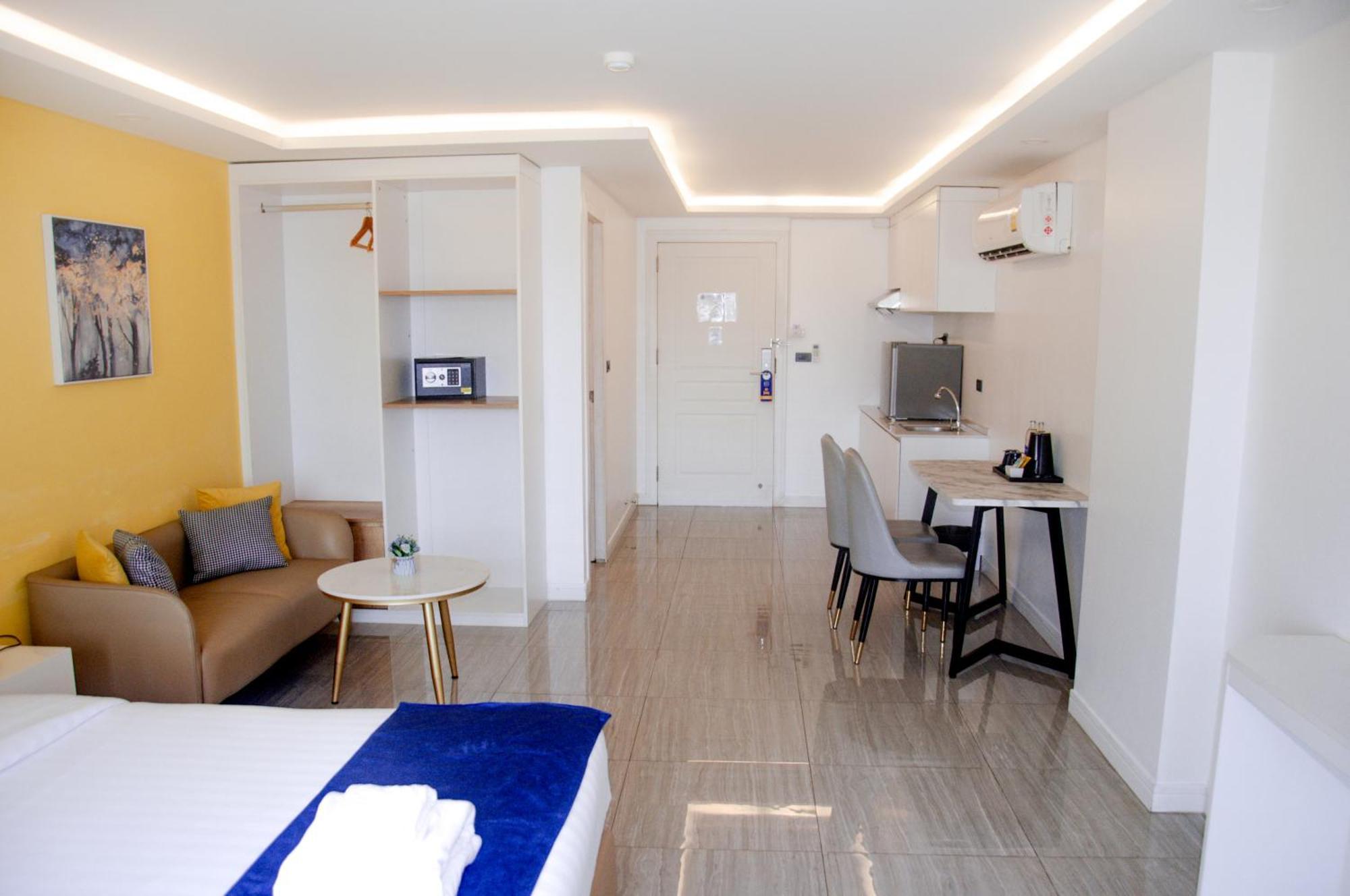 Ht9 Hotel Haat Jomtien Eksteriør bilde