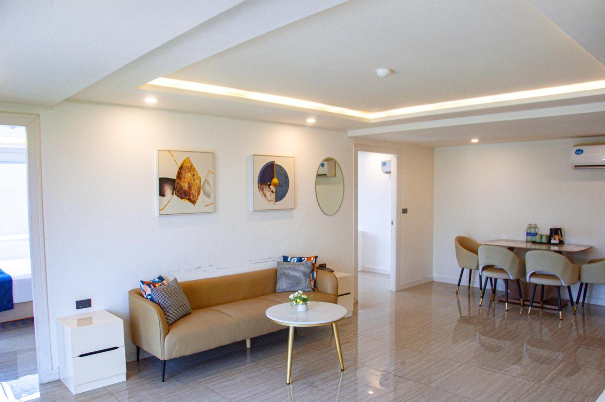 Ht9 Hotel Haat Jomtien Eksteriør bilde
