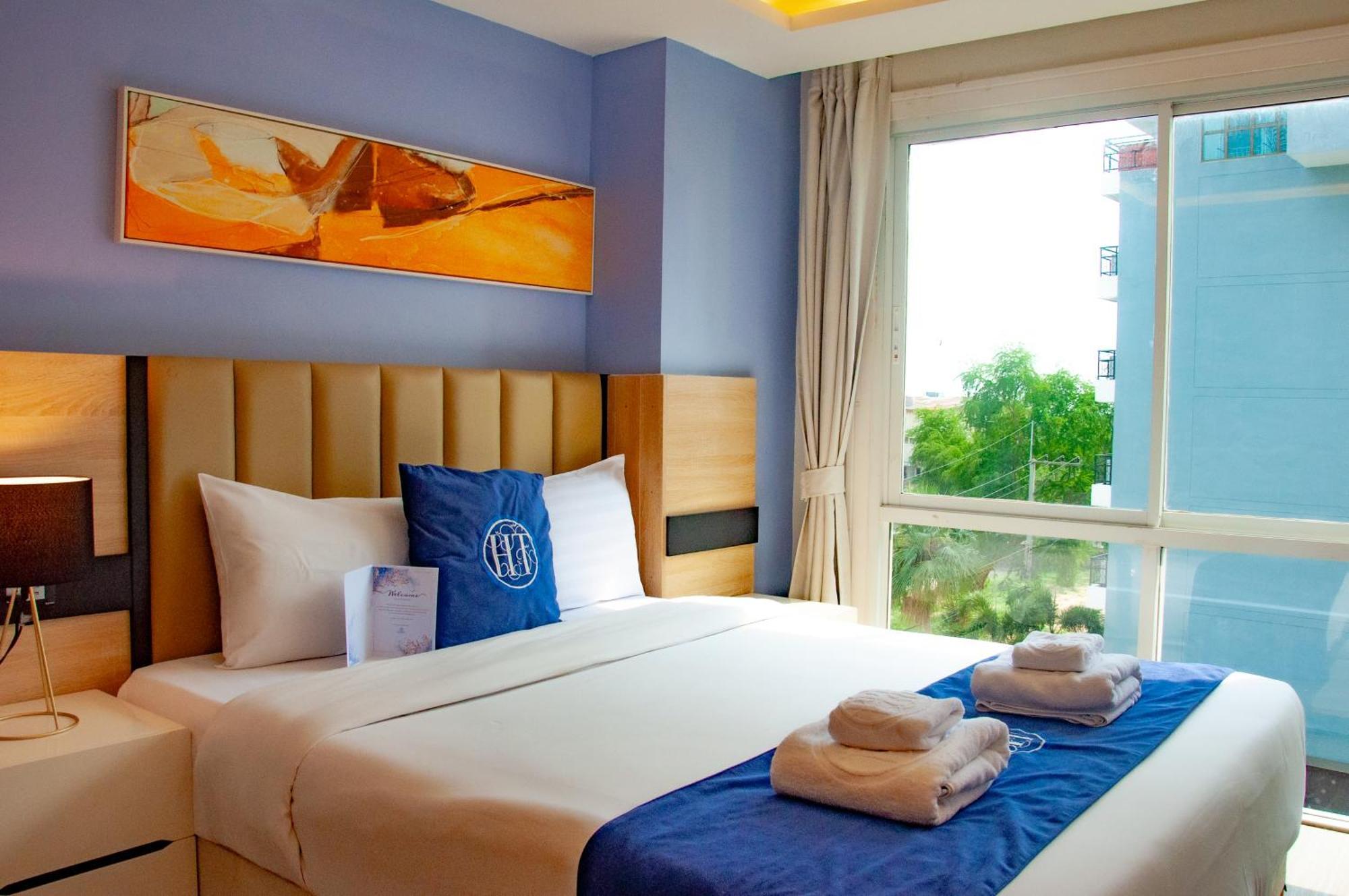 Ht9 Hotel Haat Jomtien Eksteriør bilde