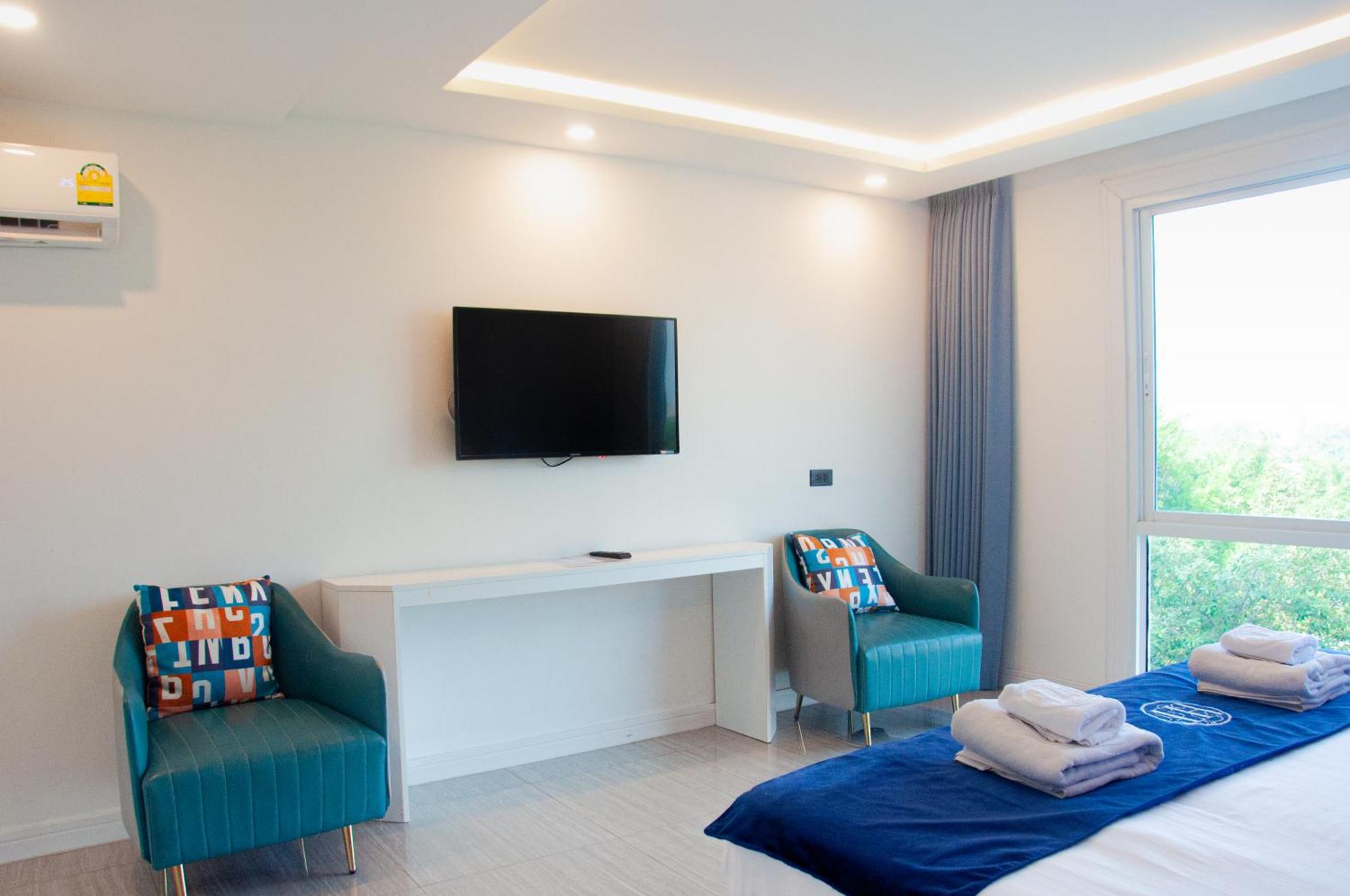 Ht9 Hotel Haat Jomtien Eksteriør bilde